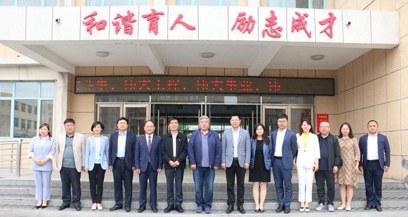 合影.jpg